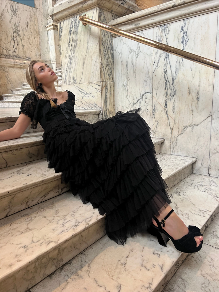 Amy Jane London Black Lace Sweetheart Neck Coquette Sofia Maxi Tulle Dress - House Of Huntington