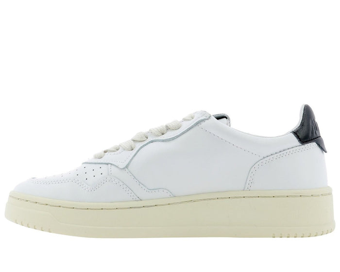 Autry Medalist Low-Top Sneakers