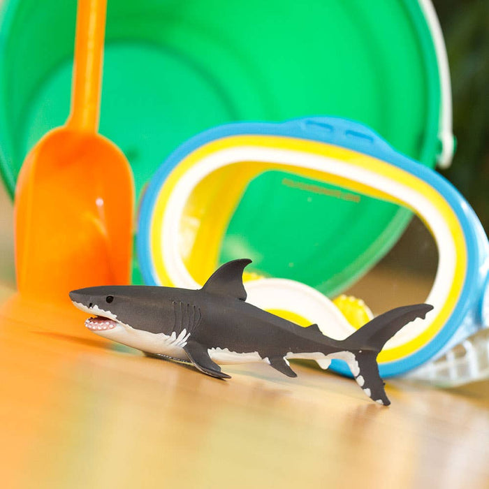 Great White Shark - 200729
