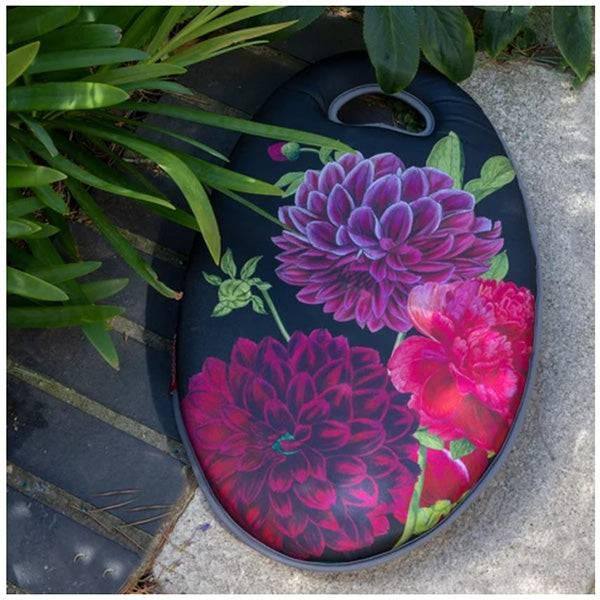 Kneeler - British Bloom - Hicks Nurseries