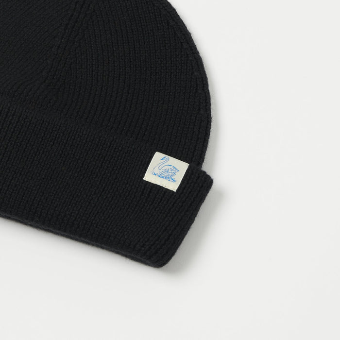 Merz b. Schwanen Classic Wool Beanie - Deep Black
