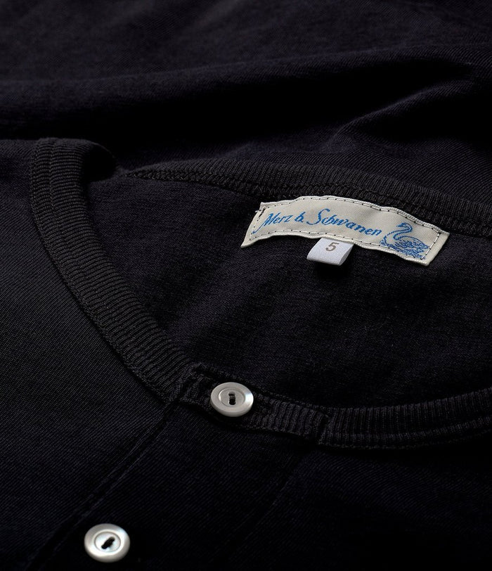 Merz b. Schwanen 'The Originals' 206 Long Sleeve Henley - Deep Black