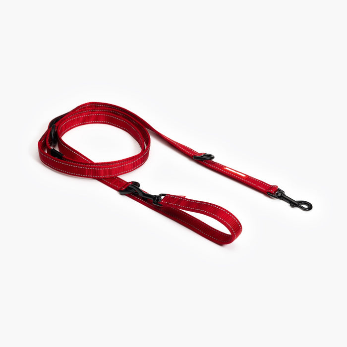 Red VARIO 6™ Multi-Function Leash on white background